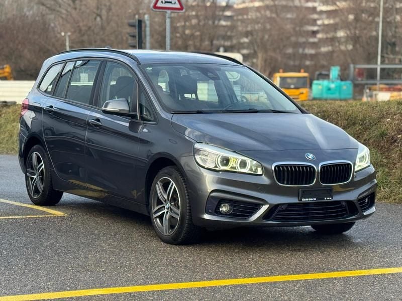 Gebraucht BMW 220 Gran Tourer Sport Line 192 PS (141 kW) 2016 Van / Kleinbus