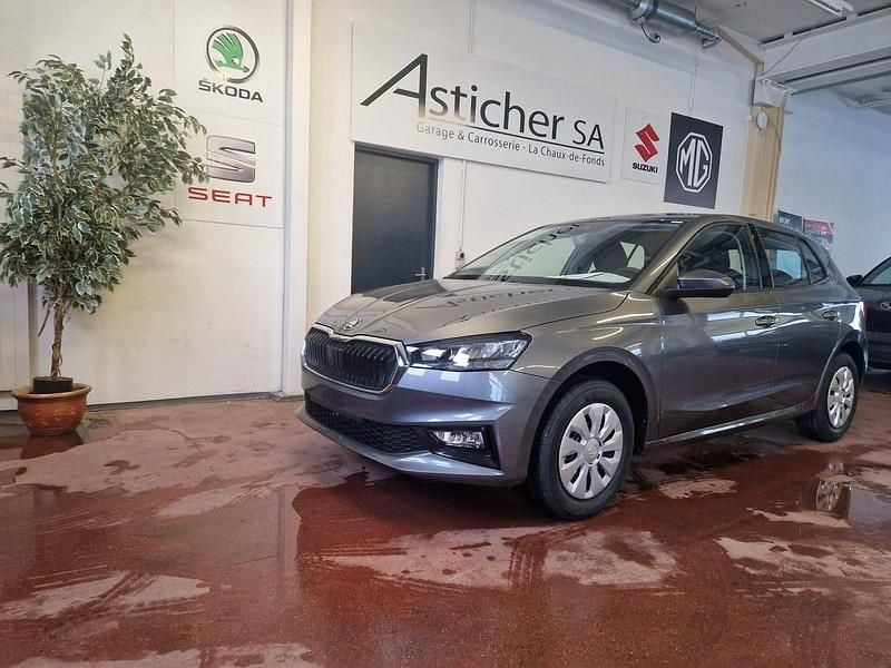 Neu Skoda Fabia Dynamic 116 PS (85 kW) 2025 Grau Limousine