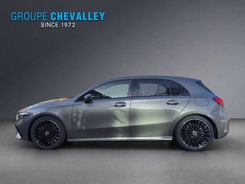 Neu Mercedes A220 190 PS (139 kW) 2025 Grau Limousine