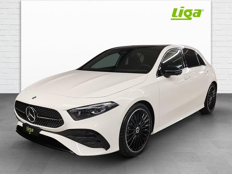 Gebraucht Mercedes A200 AMG line 177 PS (130 kW) 2024 Limousine