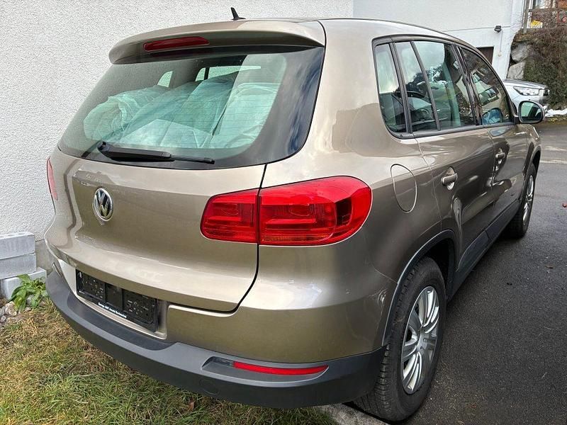 Gebraucht VW Tiguan Trendline 140 PS (102 kW) 2011 SUV
