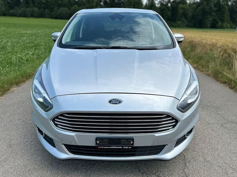 Gebraucht Ford S-MAX Titanium 180 PS (132 kW) 2017 Van / Kleinbus