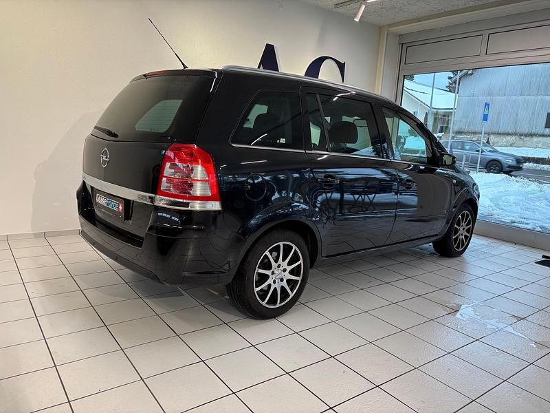 Gebraucht Opel Zafira Enjoy 150 PS (110 kW) 2008 Van / Kleinbus