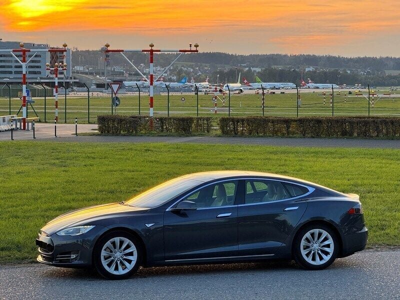 Gebraucht Tesla Model S 386 kW (525 PS) 2015 Kleinwagen