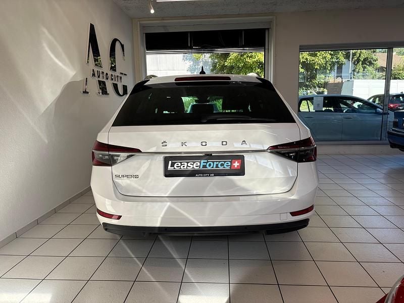 Gebraucht Skoda Superb Ambition 150 PS (110 kW) 2019 Kombi