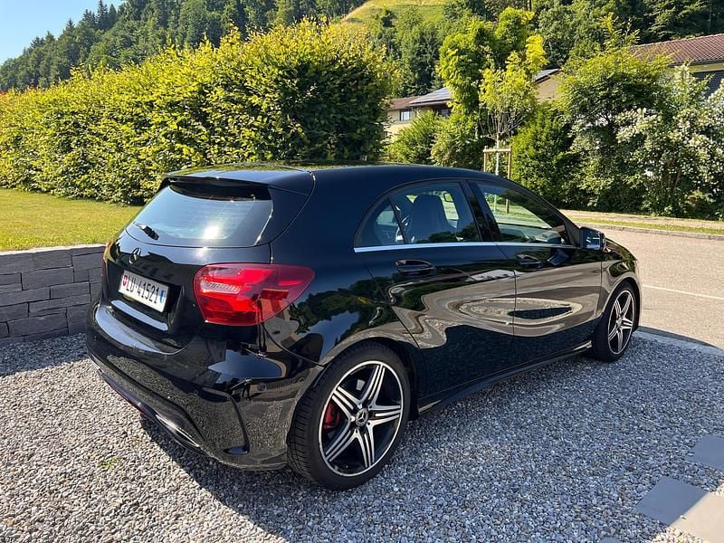 Gebraucht Mercedes A250 218 PS (160 kW) 2017