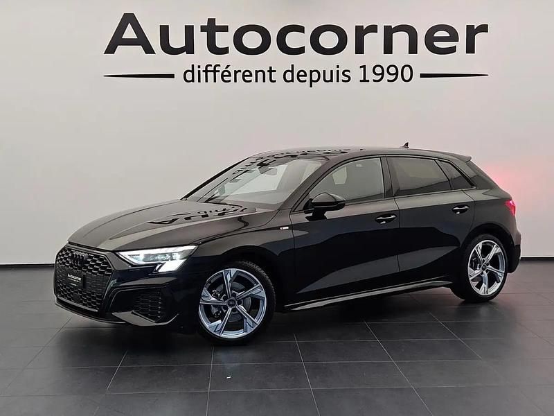 Gebraucht Audi A3 Sportback e-tron Attraction 150 PS (110 kW) 2026 Schwarz Kleinwagen
