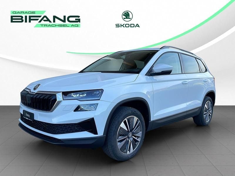 Weiss Neu 2025 Skoda Karoq Dynamic SUV | CHF 38’960 (Guter Preis) - Bild 1/4