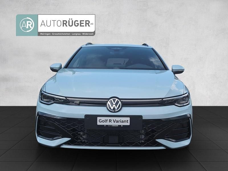 Neu VW Golf VIII R-line 204 PS (150 kW) 2025 Blau Kombi