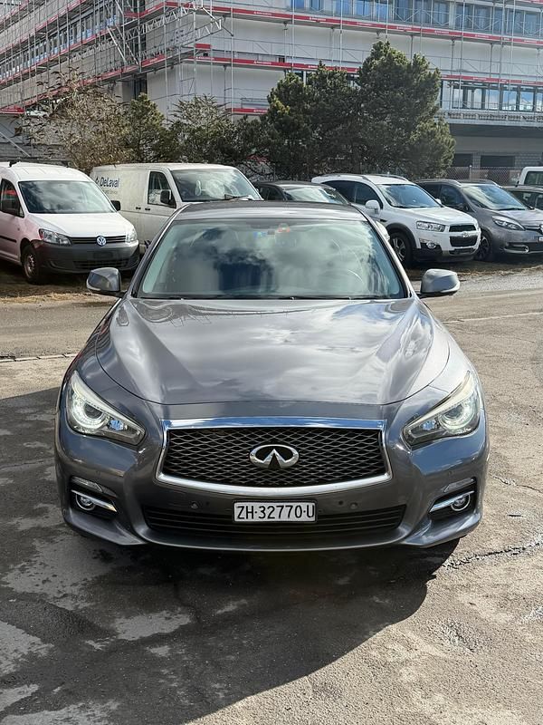 Gebraucht Infiniti Q50 Premium 170 PS (125 kW) 2014 Limousine