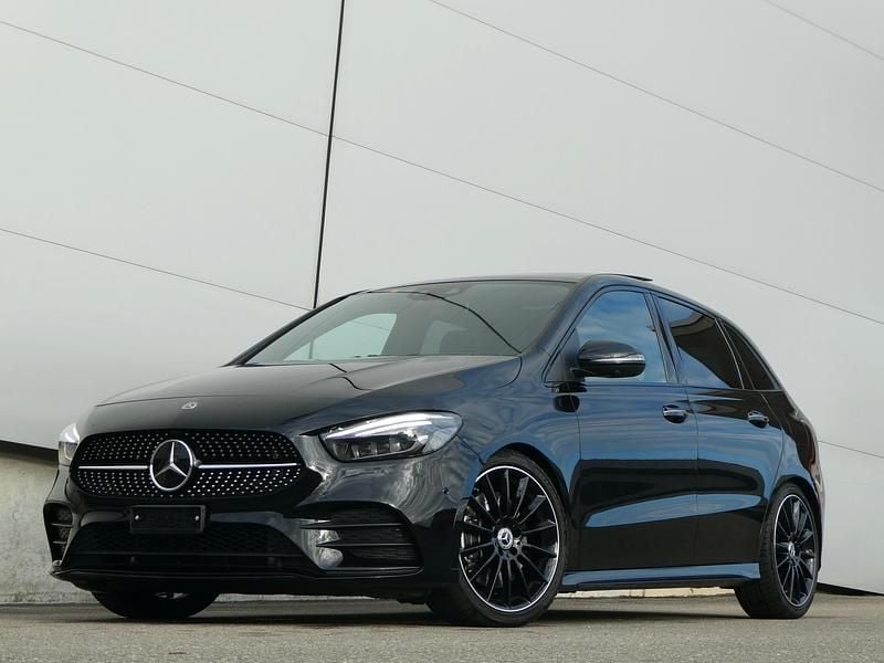 Gebraucht Mercedes B250 AMG line 224 PS (164 kW) 2019 Van / Kleinbus