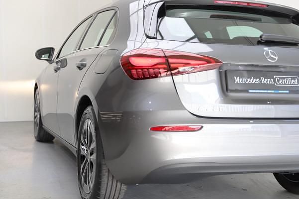 Neu Mercedes A220 190 PS (139 kW) 2025 Grau Limousine