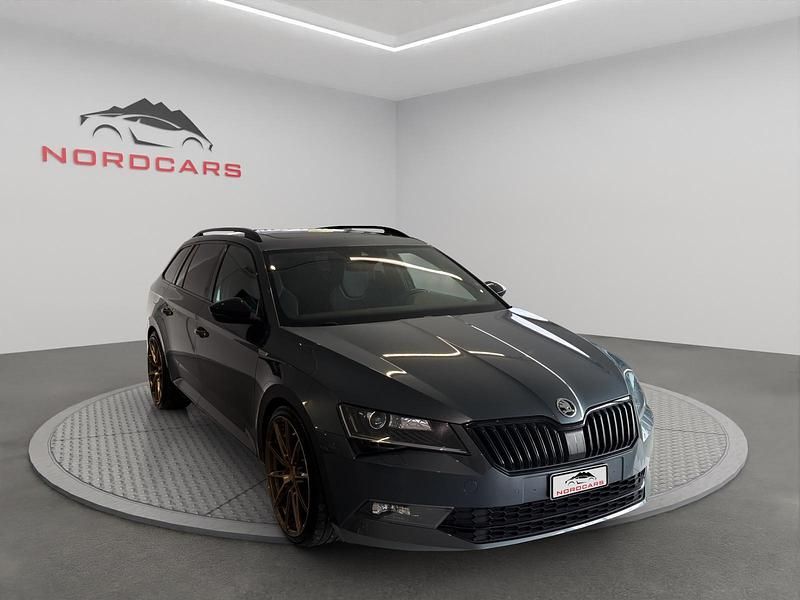 Gebraucht Skoda Superb SportlinePlus 190 PS (139 kW) 2019 Kombi