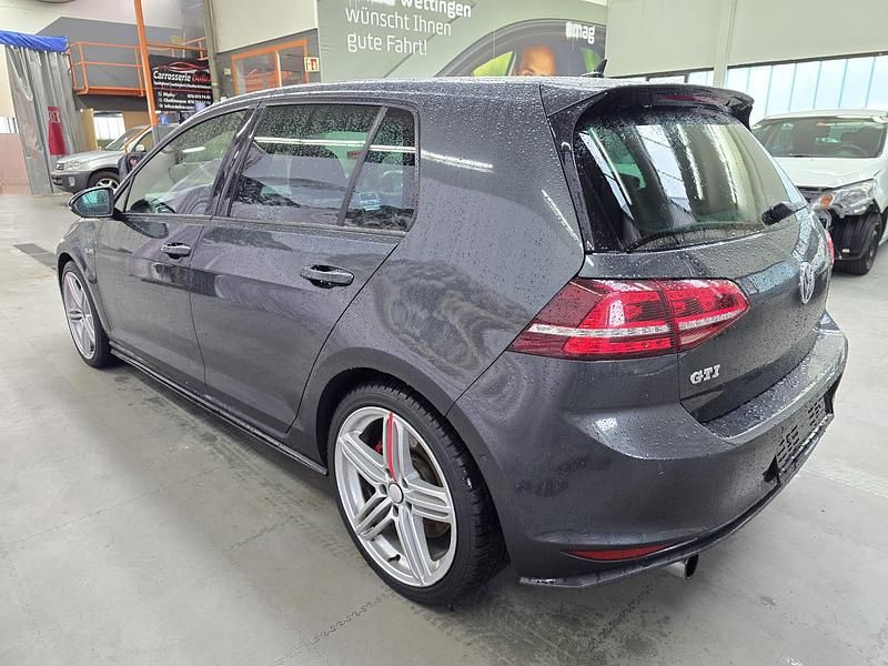 Gebraucht VW Golf VII GTI 230 PS (169 kW) 2014