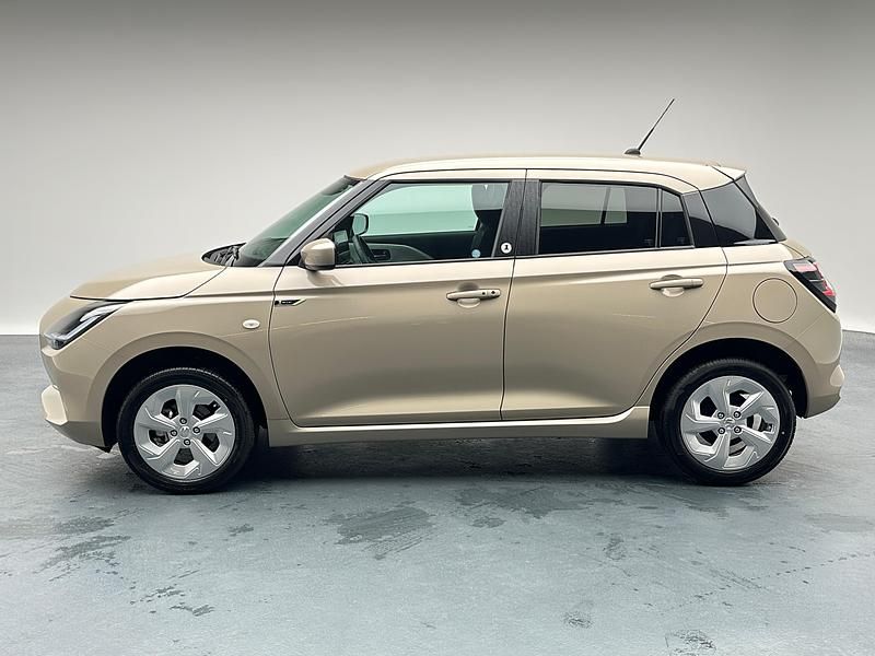 Gebraucht Suzuki Swift 82 PS (60 kW) 2025 Beige Limousine