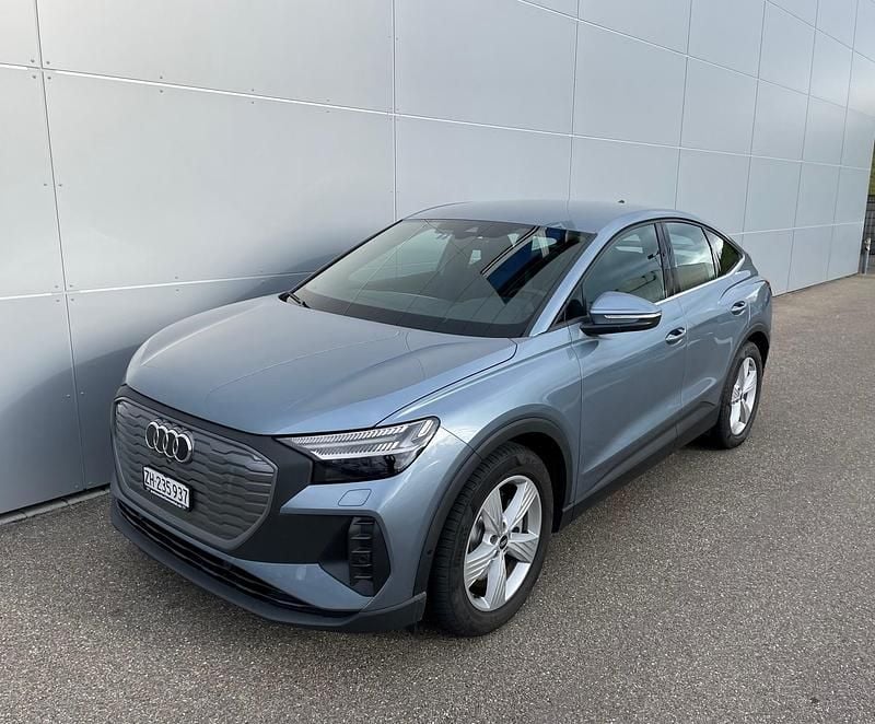 Gebraucht Audi Q4 Sportback e-tron S-Line 150 kW (204 PS) 2022 Blau SUV