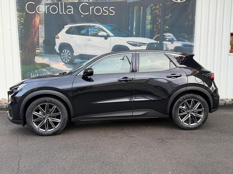 Neu Lexus LBX 136 PS (100 kW) 2025 SUV