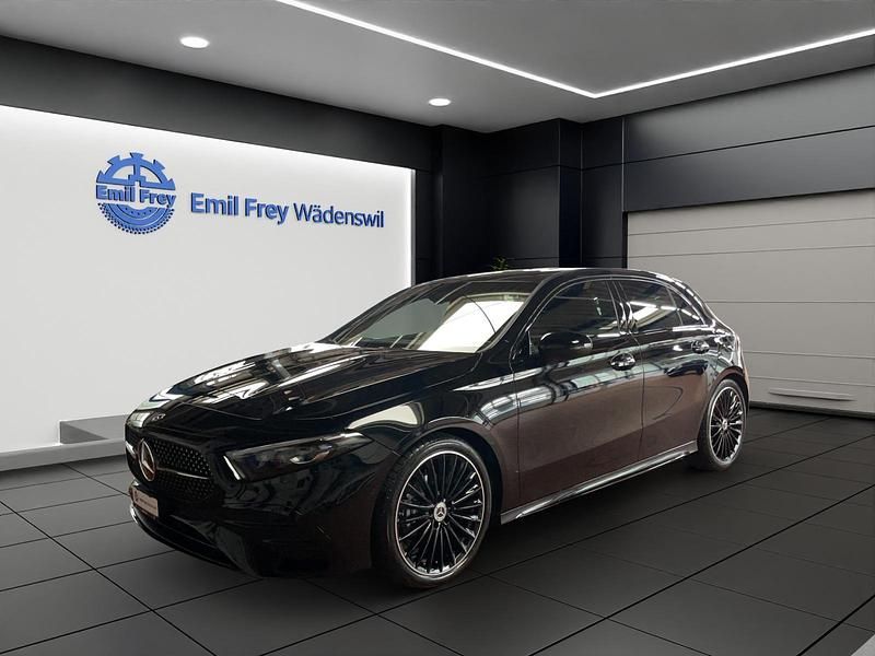 Gebraucht Mercedes A200 AMG line 177 PS (130 kW) 2025 Schwarz Limousine