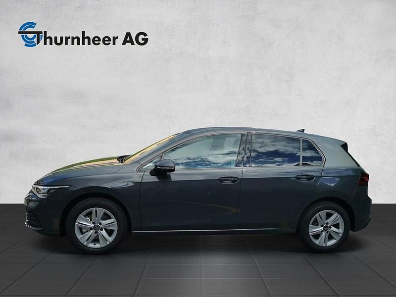 Gebraucht VW Golf VIII Life 130 PS (95 kW) 2024 Limousine