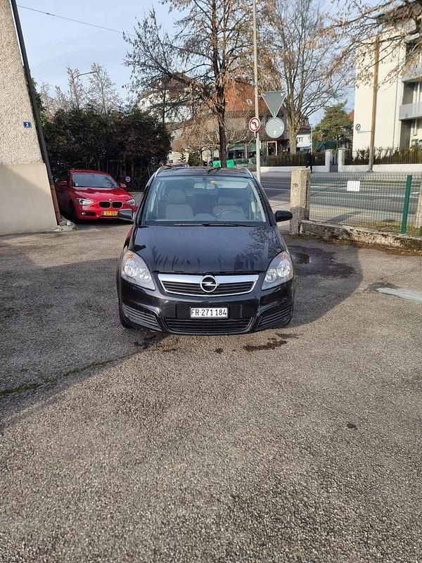 Gebraucht Opel Zafira Essentia 120 PS (88 kW) 2007 Van / Kleinbus
