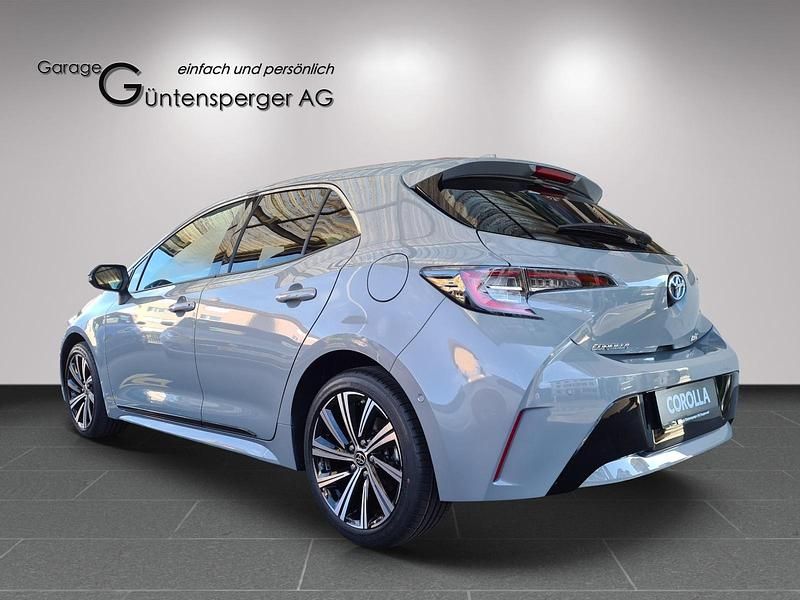 Gebraucht Toyota Corolla Trend 122 PS (89 kW) 2022 Grau Limousine