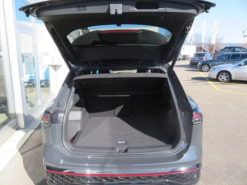 Gebraucht VW Tiguan R-line 193 PS (141 kW) 2025 SUV