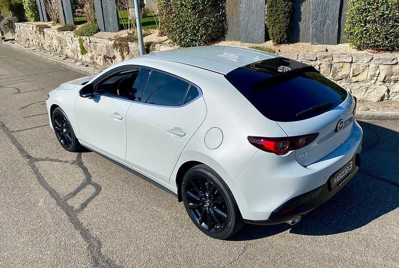 Neu Mazda 3 186 PS (136 kW) 2025 Limousine