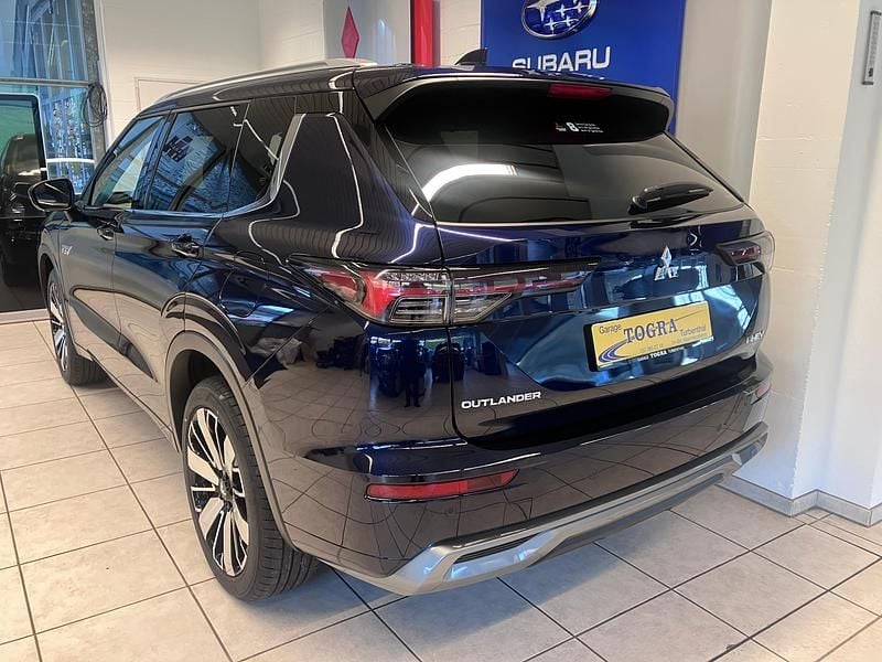 Neu Mitsubishi Outlander P-HEV Instyle 306 PS (225 kW) 2025 Blau SUV