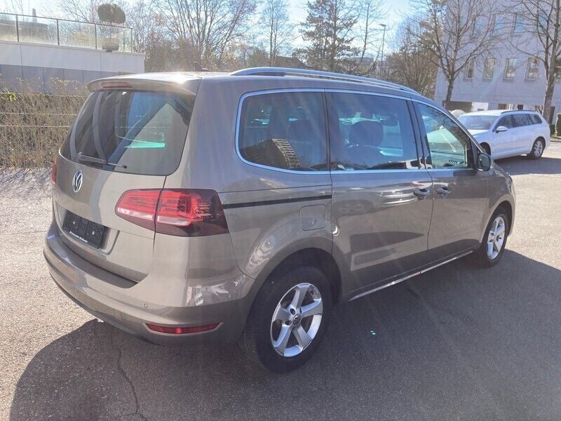 Gebraucht VW Sharan Highline 184 PS (135 kW) 2019 Van / Kleinbus