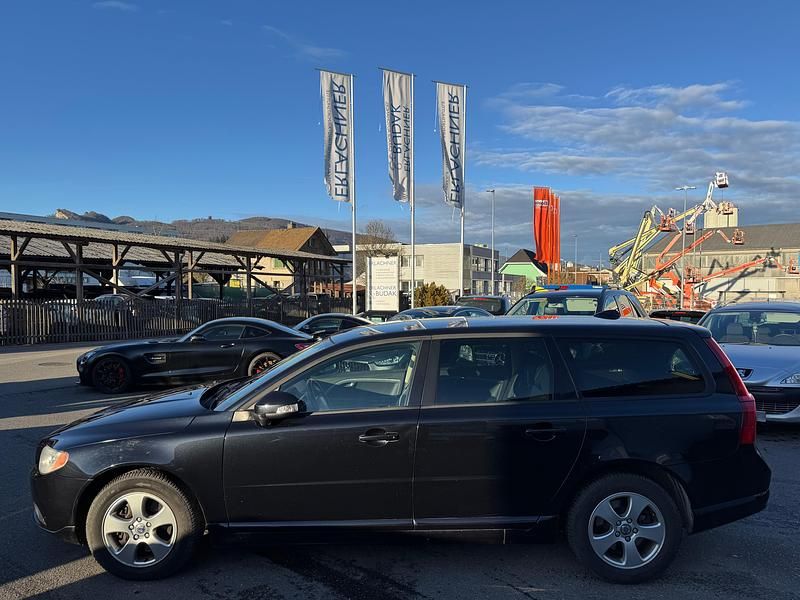 Gebraucht Volvo V70 Momentum 163 PS (119 kW) 2008 Kombi