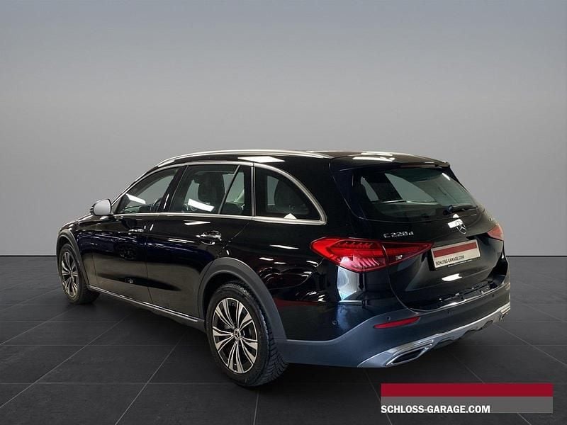 Gebraucht Mercedes C220 200 PS (147 kW) 2022 Schwarz Kombi