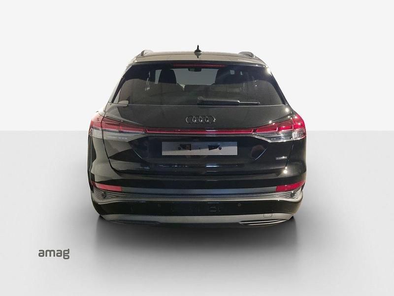 Neu Audi Q4 e-tron Ambiente 210 kW (286 PS) 2025 Mythosschwarz metallic SUV