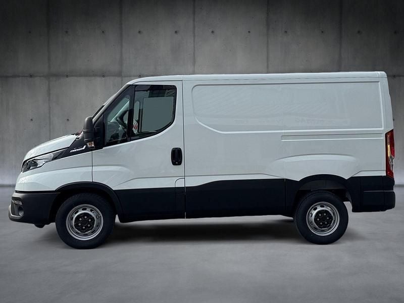 Neu Iveco Daily 155 PS (114 kW) 2025 Weiss Van / Kleinbus
