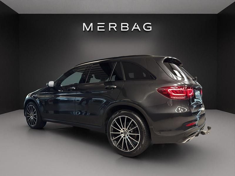 Gebraucht Mercedes GLC220 AMG line 194 PS (142 kW) 2021 Grau SUV