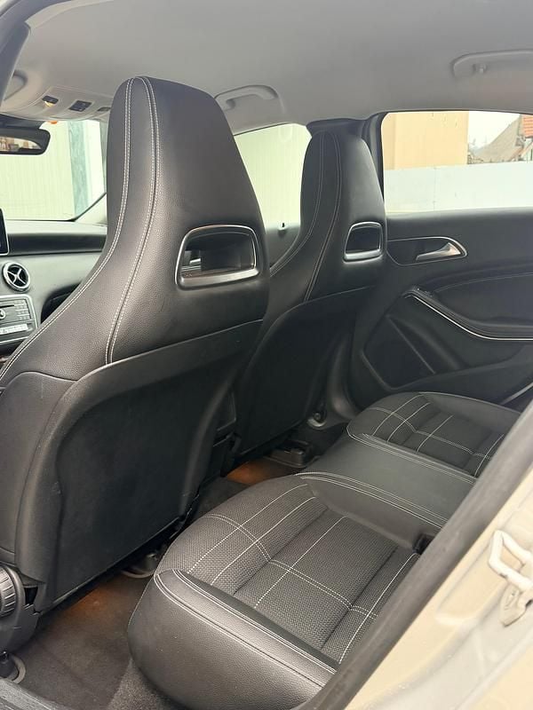 Gebraucht Mercedes A180 Style 122 PS (89 kW) 2016