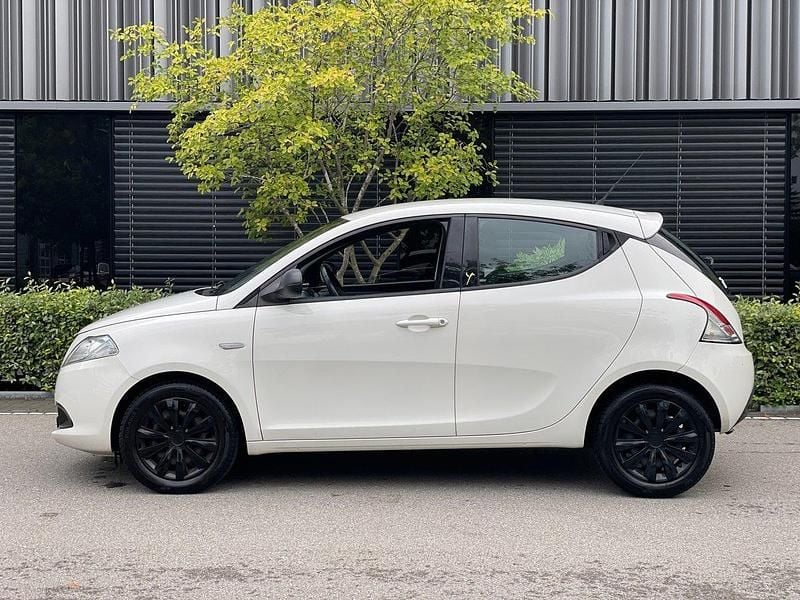 Gebraucht Lancia Ypsilon 85 PS (62 kW) 2015 Kleinwagen