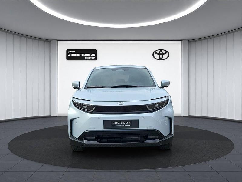 Neu Toyota Urban Cruiser Premium 135 kW (184 PS) 2025 SUV