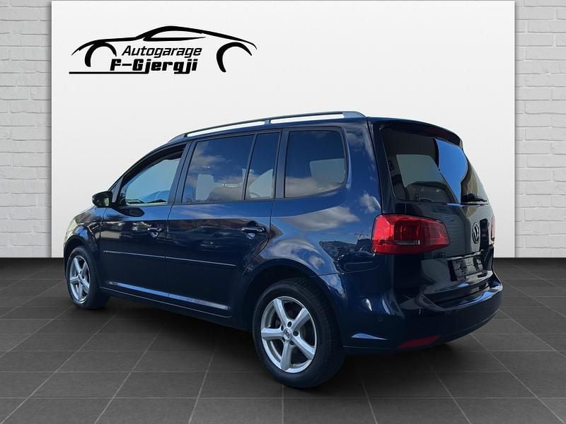 Gebraucht VW Touran Team 140 PS (102 kW) 2013 Van / Kleinbus