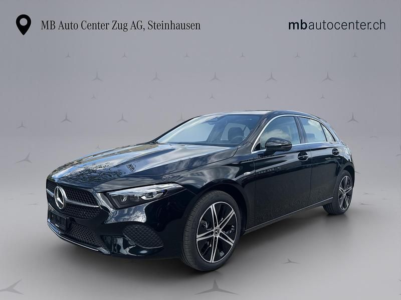 Schwarz Gebraucht 2024 Mercedes A250 Progressive Limousine | CHF 42’800 - Bild 1/4