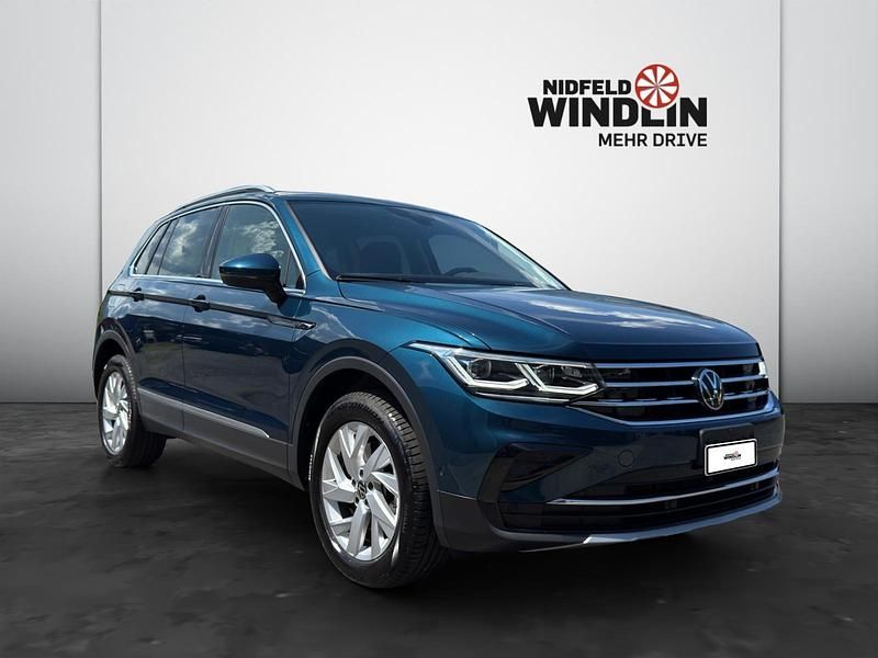 Blau Gebraucht 2024 VW Tiguan Elegance SUV | CHF 34’900 (Superpreis) - Bild 1/4