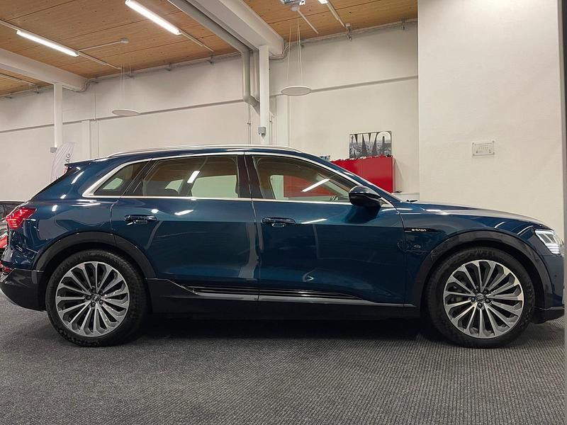 Gebraucht Audi e-tron Advanced 300 kW (408 PS) 2019 Blau SUV