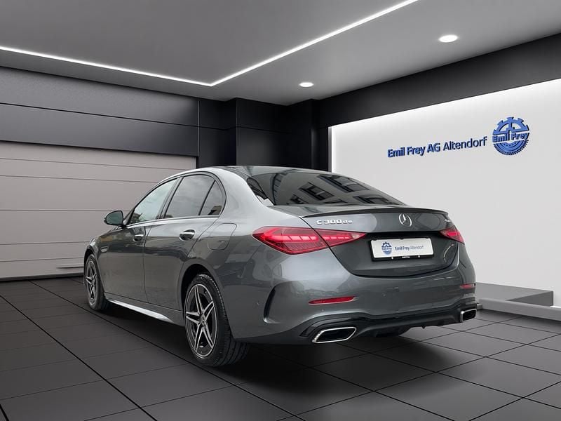 Gebraucht Mercedes C300e AMG line Plus 326 PS (239 kW) 2024 Grau Limousine