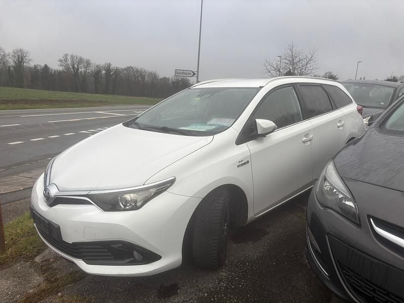 Gebraucht Toyota Auris Touring Sports Trend 136 PS (100 kW) 2017 Kombi