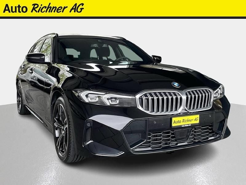 Schwarz Gebraucht 2024 BMW 330 Shadowline Kombi | CHF 41’800 (Superpreis) - Bild 1/4