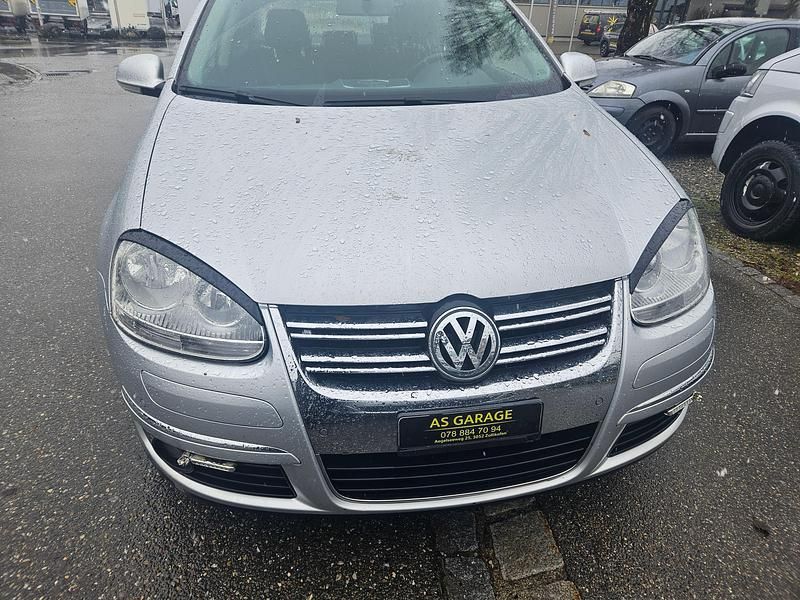 Gebraucht VW Jetta Comfortline 122 PS (89 kW) 2010 Limousine