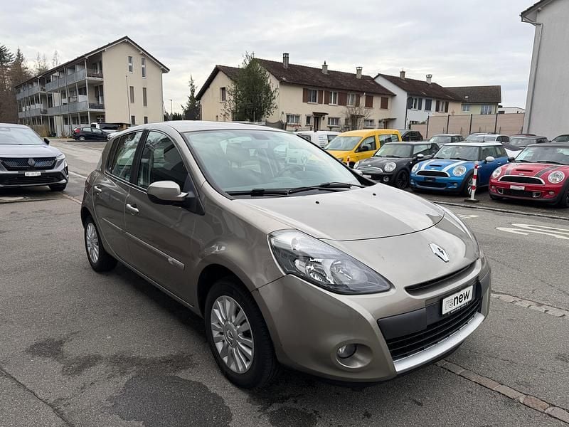 Gebraucht Renault Clio II Expression 103 PS (75 kW) 2011 Kleinwagen