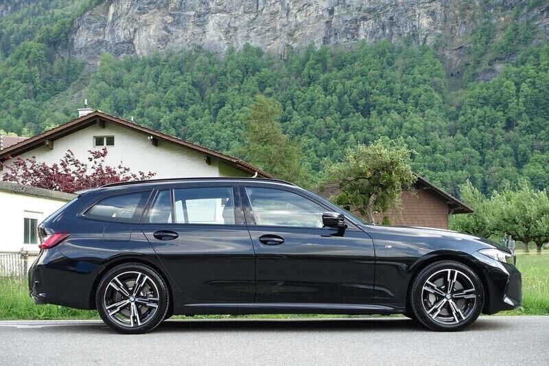 Gebraucht BMW 330 M Sport 245 PS (180 kW) 2024 Kombi
