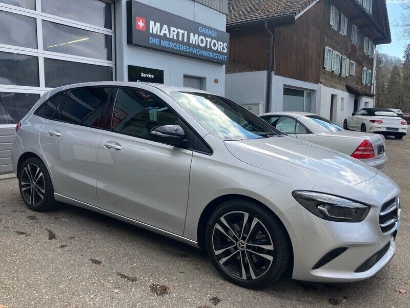 Gebraucht 2019 Mercedes B220 Progressive Van / Kleinbus | CHF 24’900 (Fairer Preis) - Bild 1/4