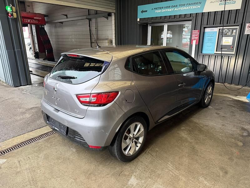 Gebraucht Renault Clio IV LIMITED 90 PS (66 kW) 2016