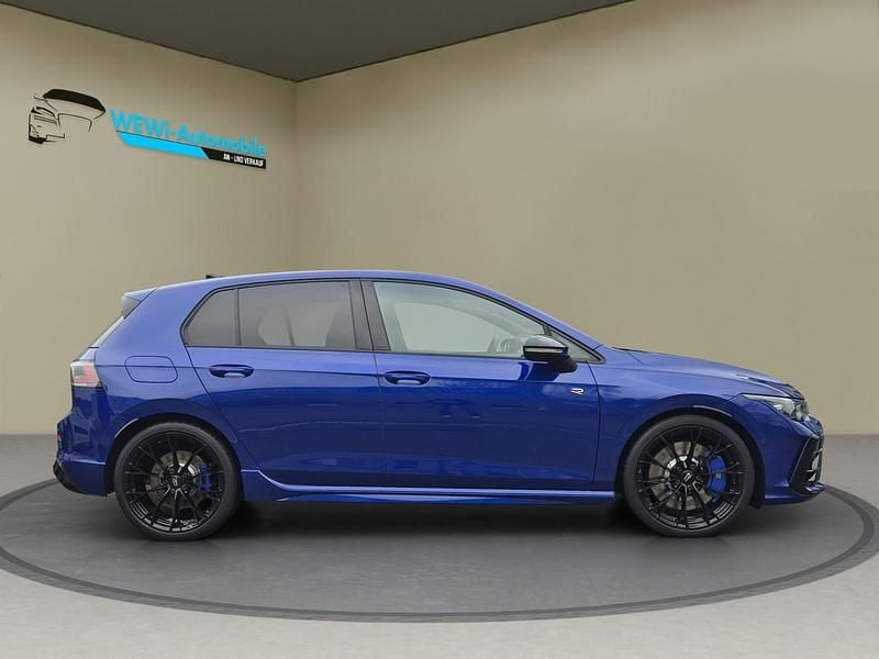 Gebraucht VW Golf VIII R 333 PS (244 kW) 2025 Blau Limousine